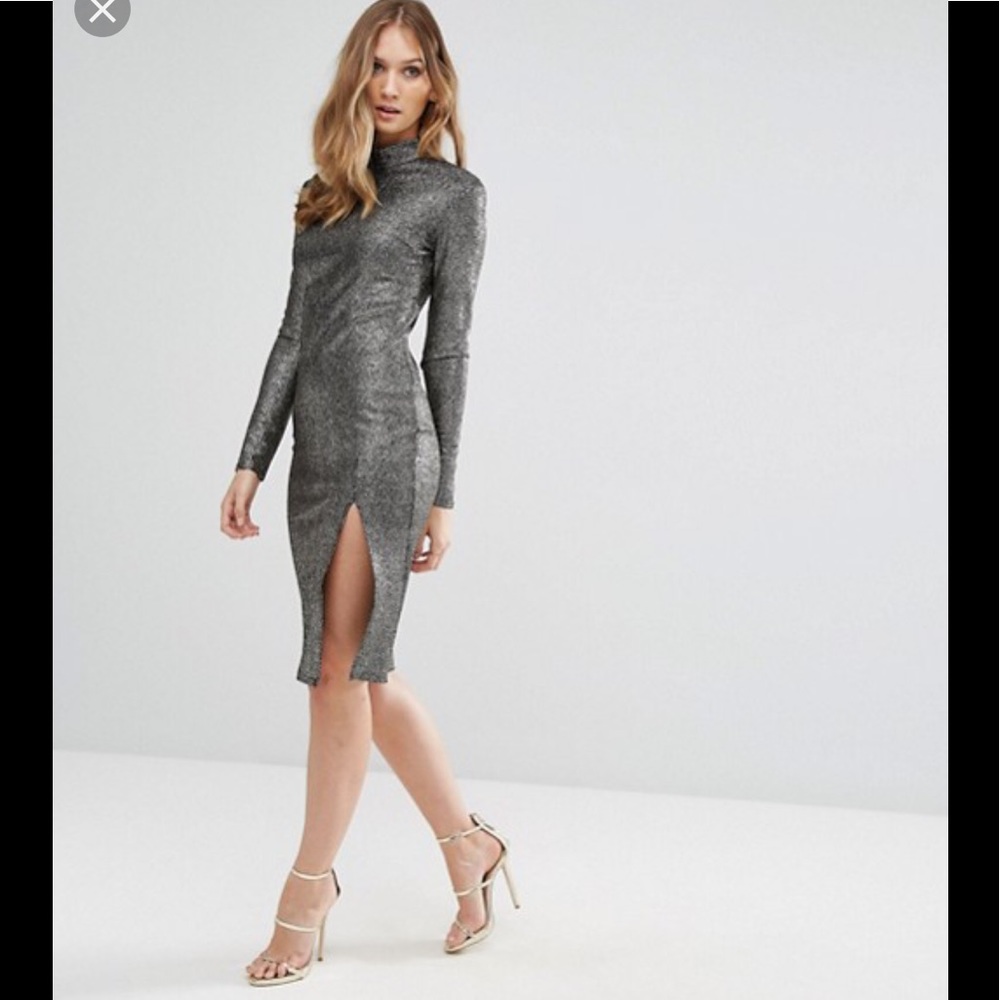 BRAND NEW! Club L high neck metallic dress! Size 4